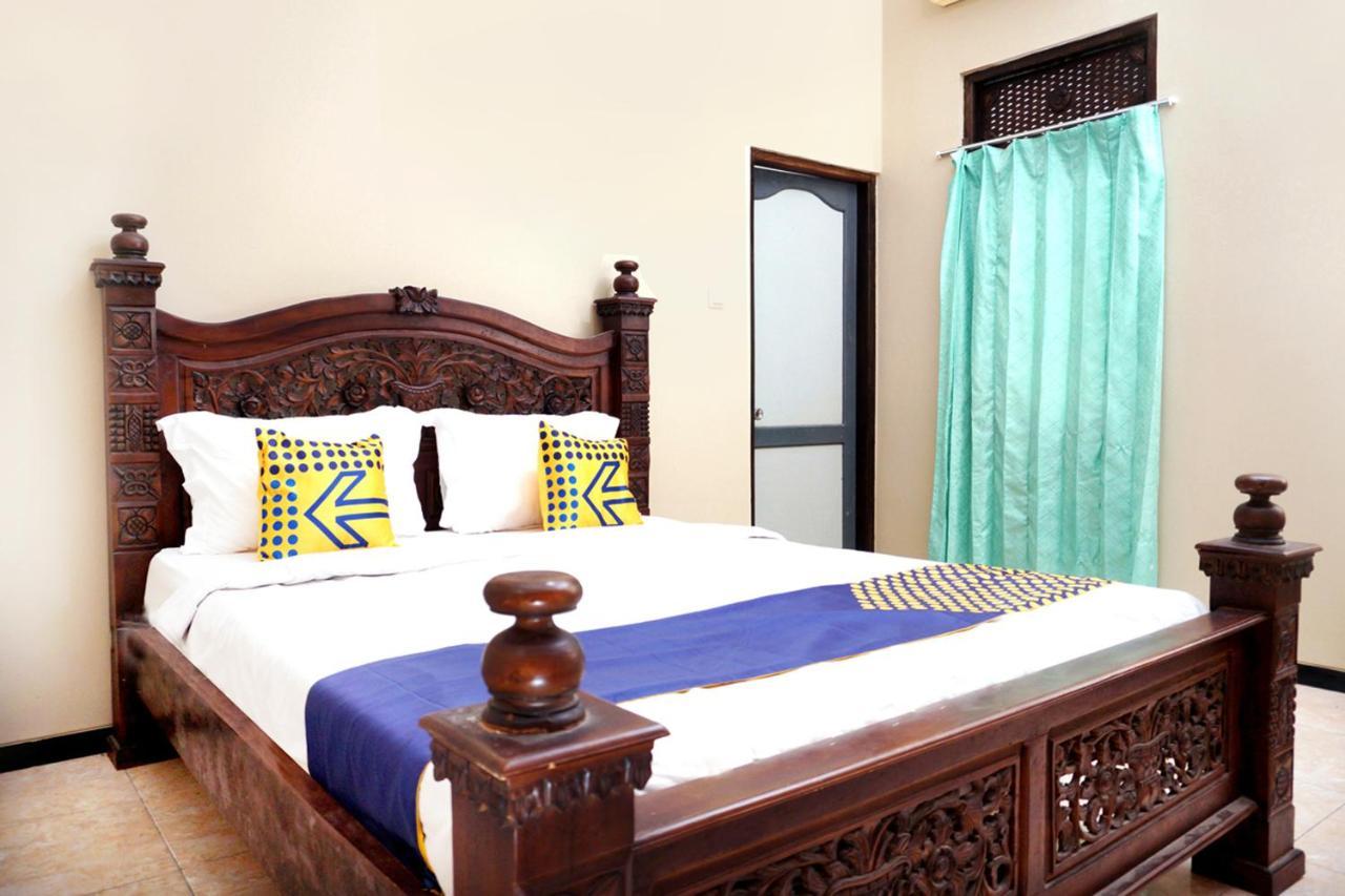 Spot On 2629 Duta Karimun Hotel Karimunjawa Kültér fotó
